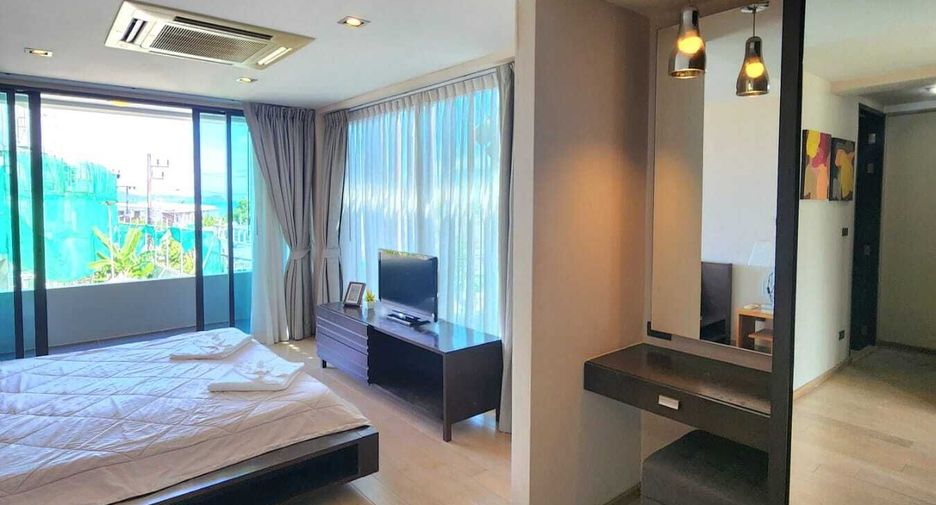 For rent 4 bedrooms townhouse in Mueang Phuket, Phuket