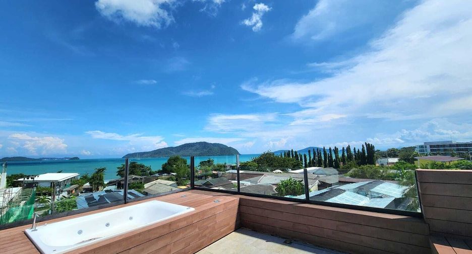 For rent 4 bedrooms townhouse in Mueang Phuket, Phuket