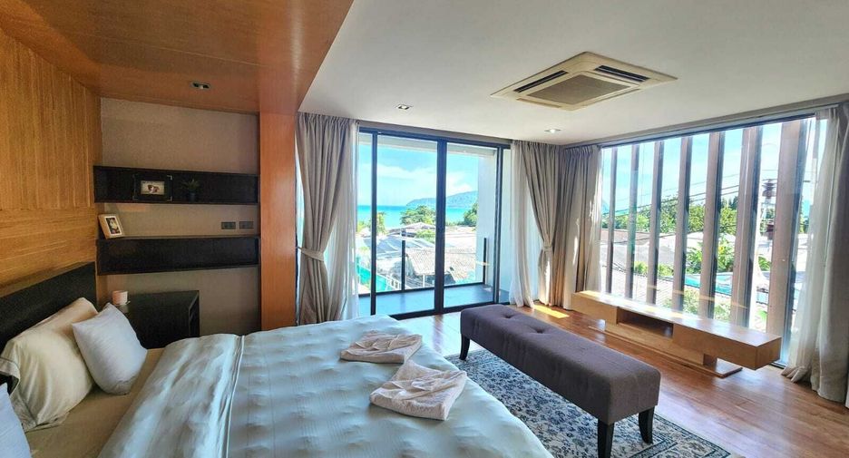 For rent 4 bedrooms townhouse in Mueang Phuket, Phuket