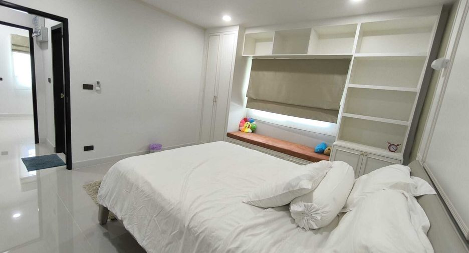 Casa en alquiler de 4 habitaciones en Mueang Phuket, Phuket
