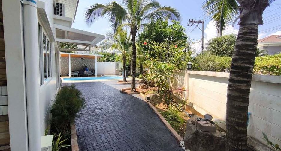 Casa en alquiler de 4 habitaciones en Mueang Phuket, Phuket