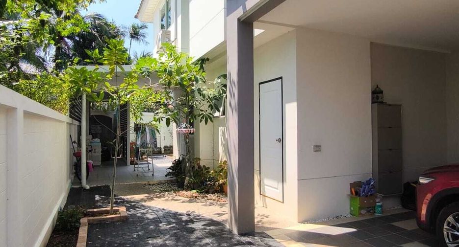 Casa en alquiler de 4 habitaciones en Mueang Phuket, Phuket