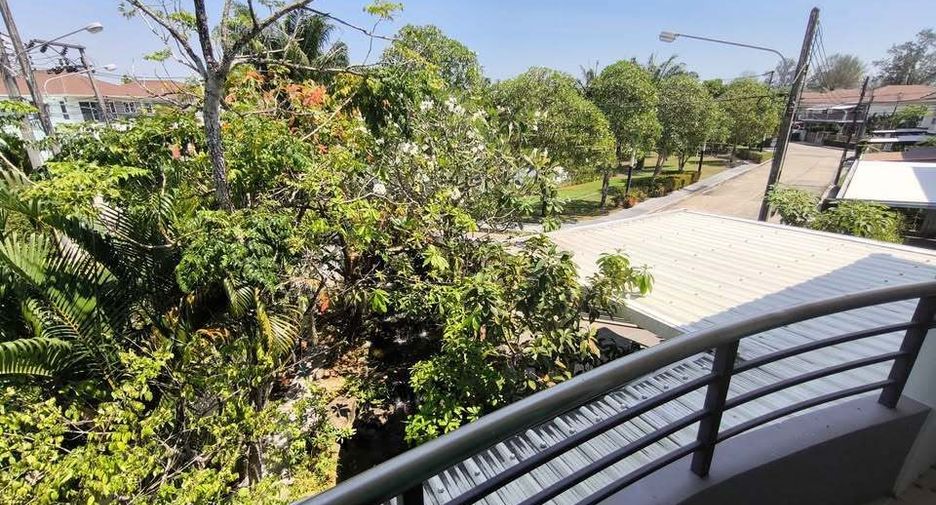 Casa en alquiler de 4 habitaciones en Mueang Phuket, Phuket