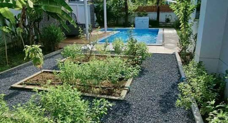 Casa en alquiler de 4 habitaciones en Mueang Phuket, Phuket