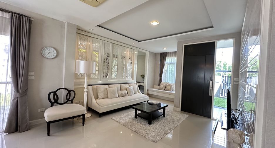 À louer 3 chambres maison à Mueang Phuket, Phuket