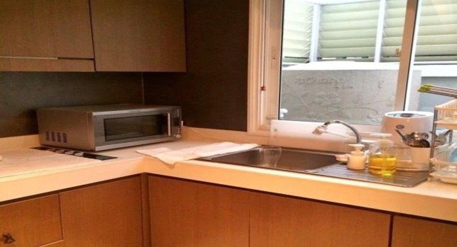 For sale 3 bedrooms townhouse in Bang Khen, Bangkok