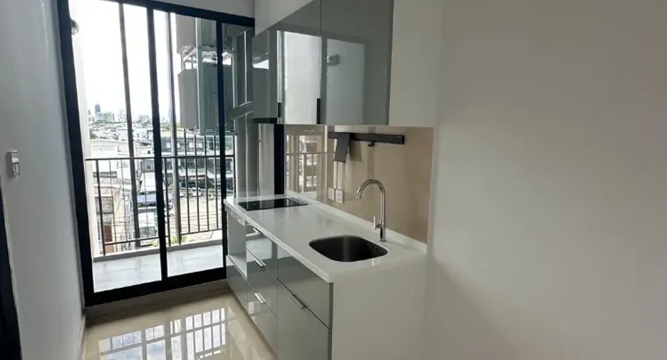 For rent 1 bed condo in Phaya Thai, Bangkok