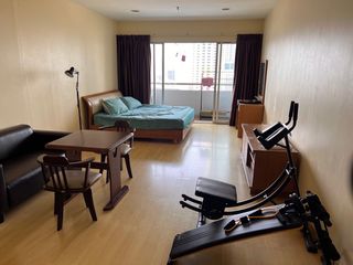 À louer studio condo à Pathum Wan, Bangkok