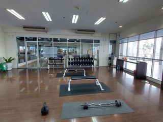 À louer studio condo à Pathum Wan, Bangkok