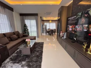 Haus zur Miete mit 3 Zimmer in Mueang Phuket, Phuket