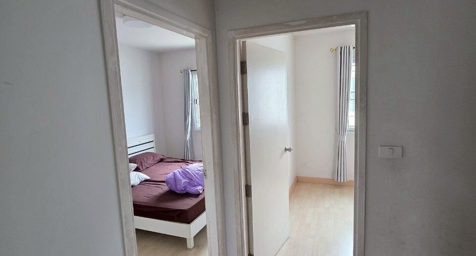 For sale 3 bedrooms townhouse in Min Buri, Bangkok