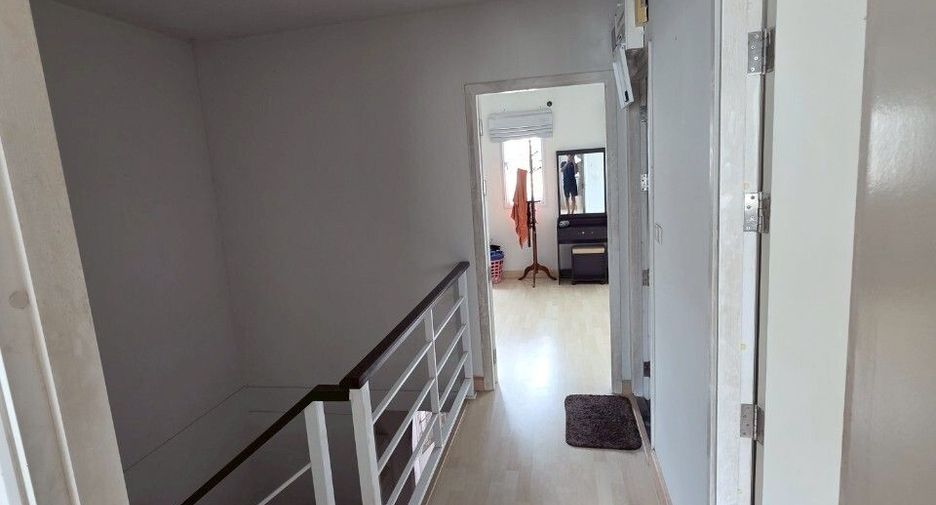 For sale 3 bedrooms townhouse in Min Buri, Bangkok