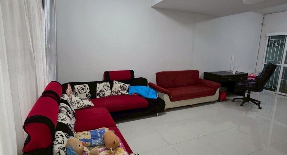 For sale 3 bedrooms townhouse in Min Buri, Bangkok