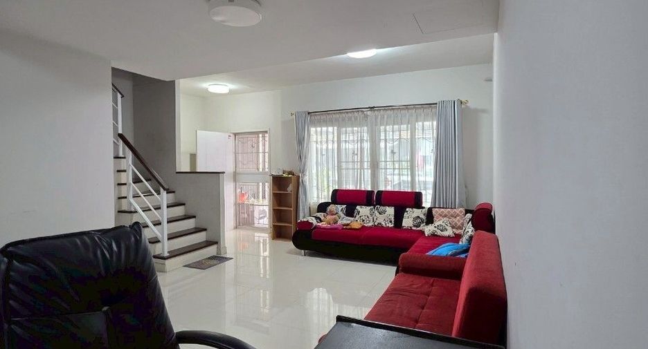 For sale 3 bedrooms townhouse in Min Buri, Bangkok
