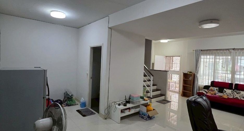 For sale 3 bedrooms townhouse in Min Buri, Bangkok