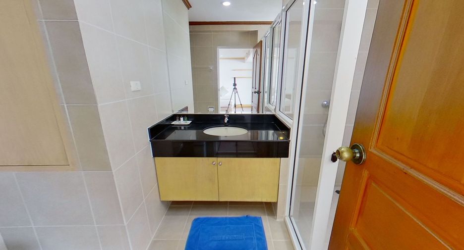 Wohnung zur Miete mit 2 Zimmer in Watthana, Bangkok