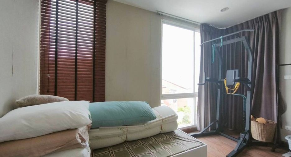 Casa adosada en venta de 3 habitaciones en Lat Krabang, Bangkok