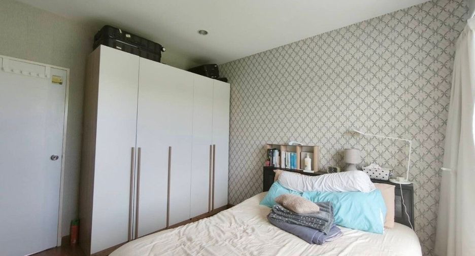 Casa adosada en venta de 3 habitaciones en Lat Krabang, Bangkok