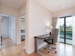 For rent 4 bedrooms house in Saphan Sung, Bangkok