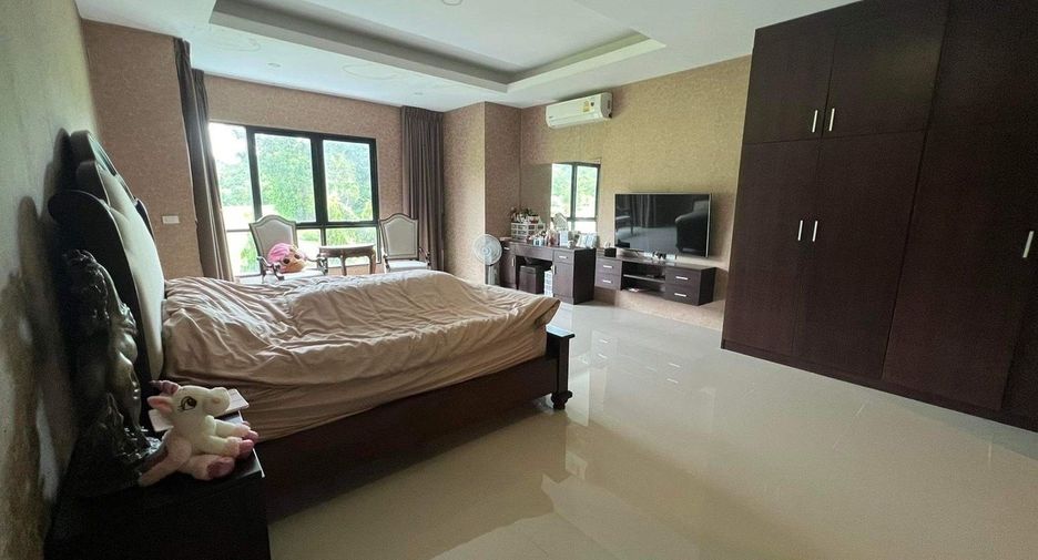 Casa adosada en venta de 3 habitaciones en Kathu, Phuket