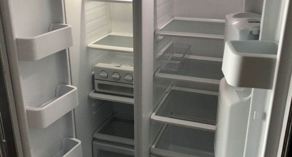 ขาย 2 ห้องนอน คอนโด ใน คลองเตย, กรุงเทพฯ