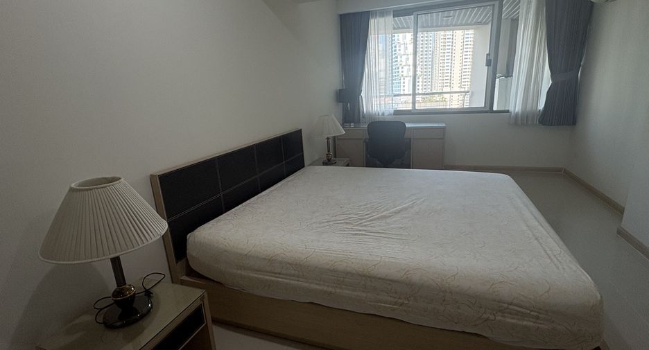 Wohnung zur Miete mit 3 Zimmer in Khlong Toei, Bangkok