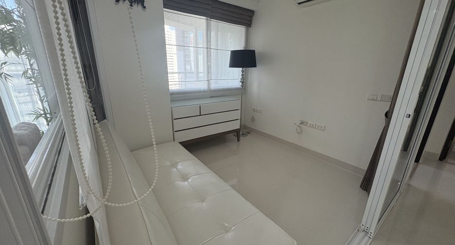 Wohnung zur Miete mit 3 Zimmer in Khlong Toei, Bangkok