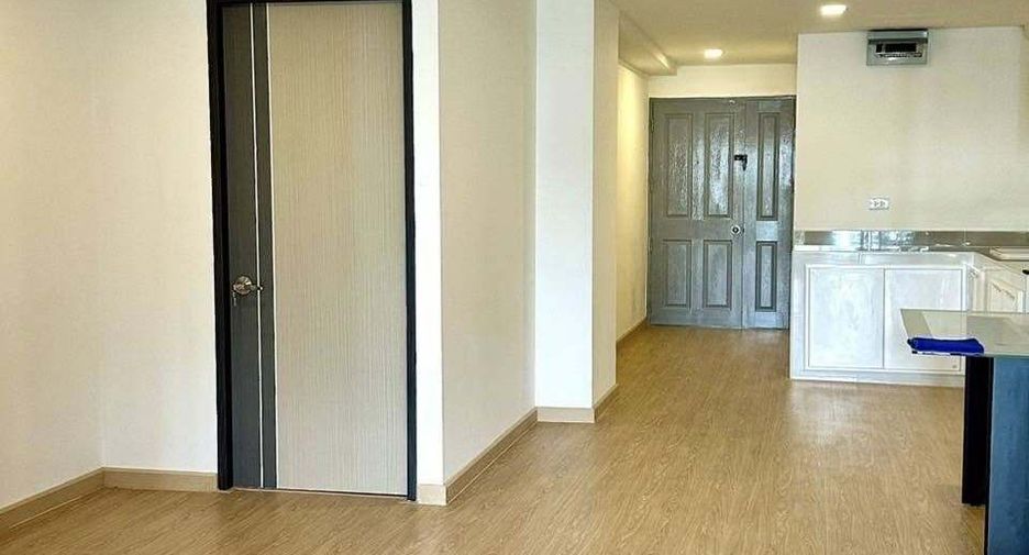 Аренда 2 спальни кондо в Кхлонг Тоеи, Бангкок