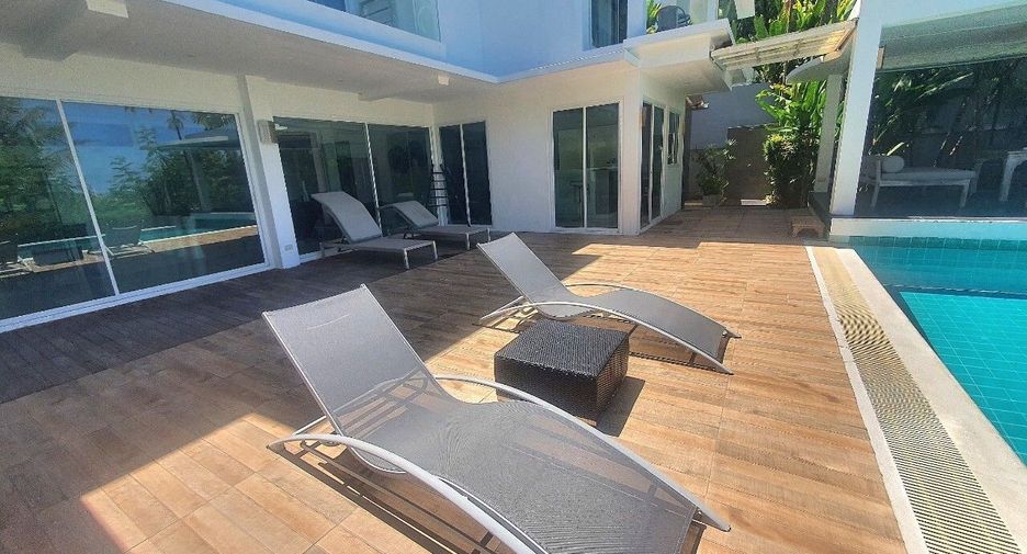 For rent 4 bedrooms villa in Mueang Phuket, Phuket