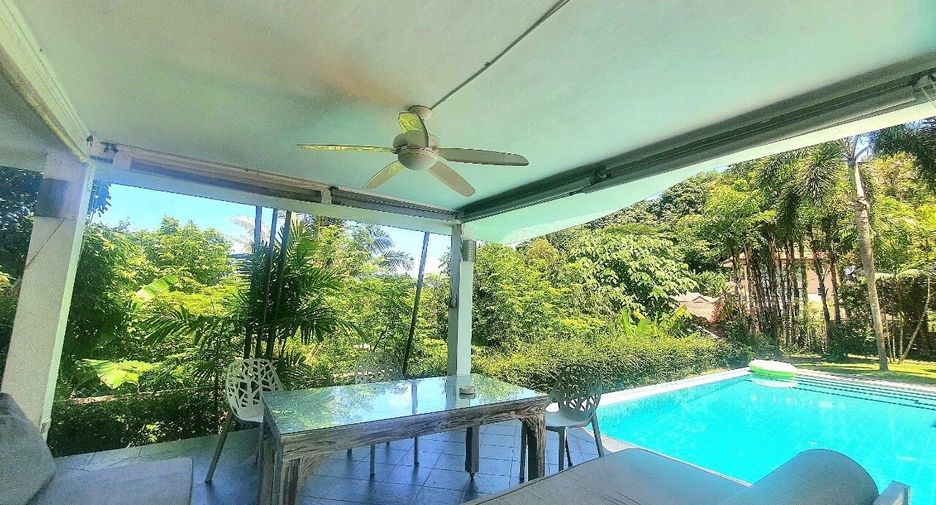 For rent 4 bedrooms villa in Mueang Phuket, Phuket