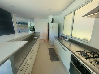 For rent 4 bedrooms villa in Mueang Phuket, Phuket
