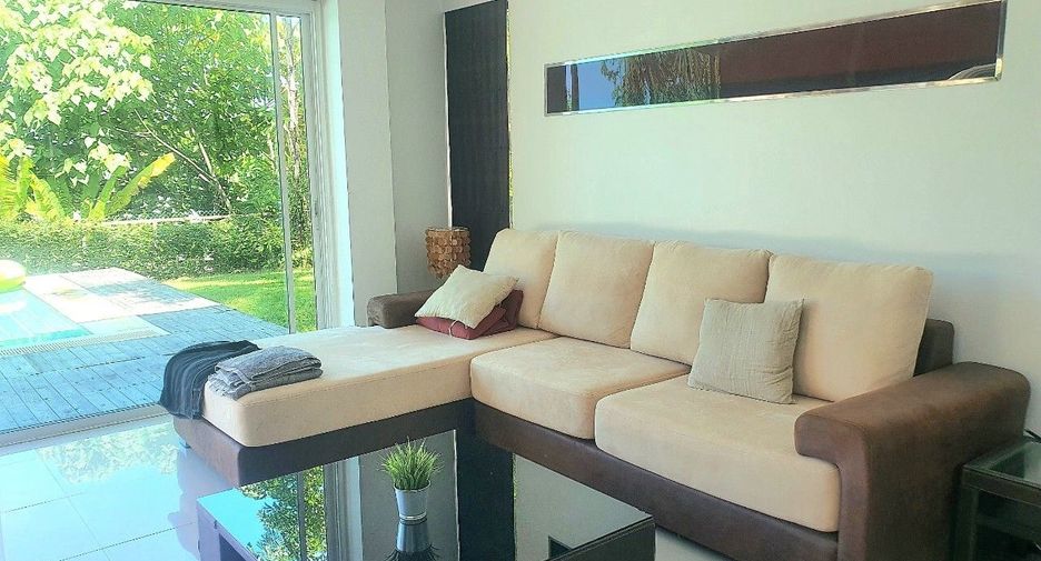 For rent 4 bedrooms villa in Mueang Phuket, Phuket