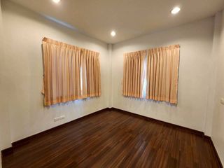 ให้เช่า 3 ห้องนอน บ้านเดี่ยว ใน เมืองสมุทรปราการ, สมุทรปราการ