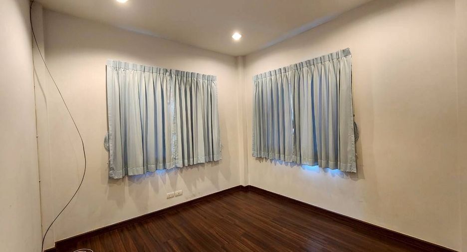 ให้เช่า 3 ห้องนอน บ้านเดี่ยว ใน เมืองสมุทรปราการ, สมุทรปราการ