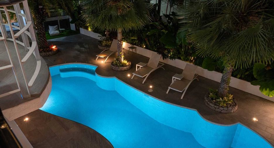 Villa en alquiler de 4 habitaciones en Mueang Phuket, Phuket