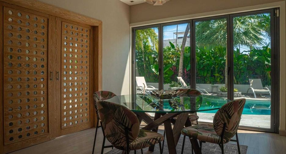 Villa en alquiler de 4 habitaciones en Mueang Phuket, Phuket