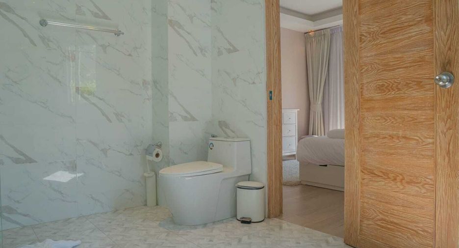Villa en alquiler de 4 habitaciones en Mueang Phuket, Phuket