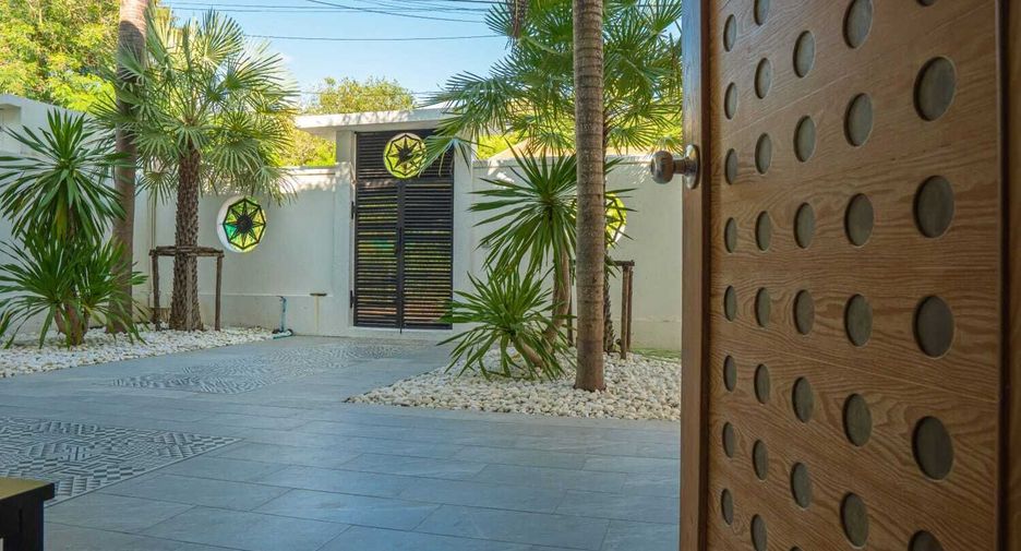 Villa en alquiler de 4 habitaciones en Mueang Phuket, Phuket