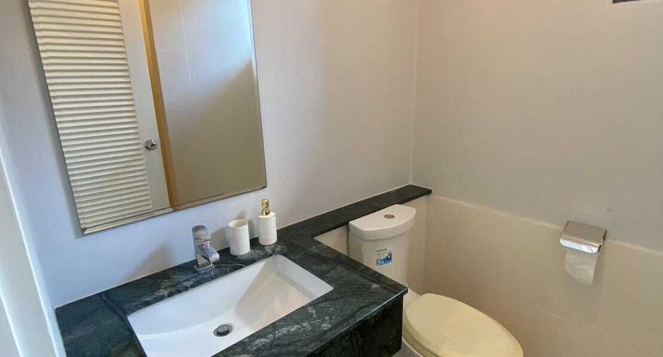 For rent 3 bedrooms townhouse in Thalang, Phuket