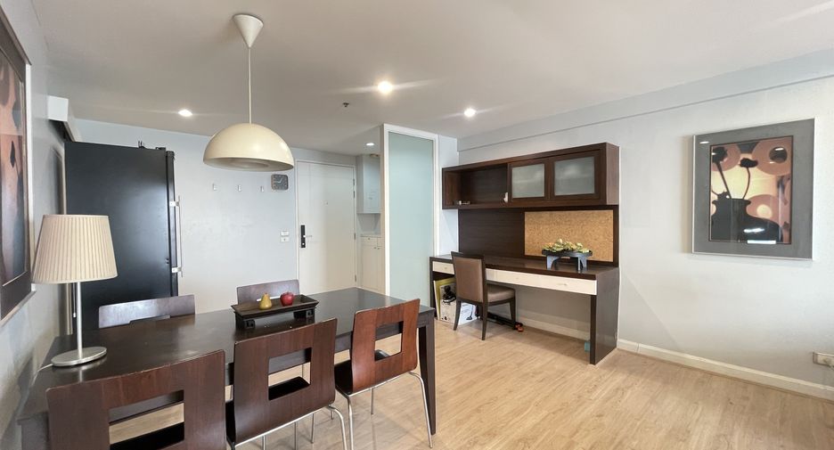 For sale 2 ベッドルーム condo in Sathon, Bangkok