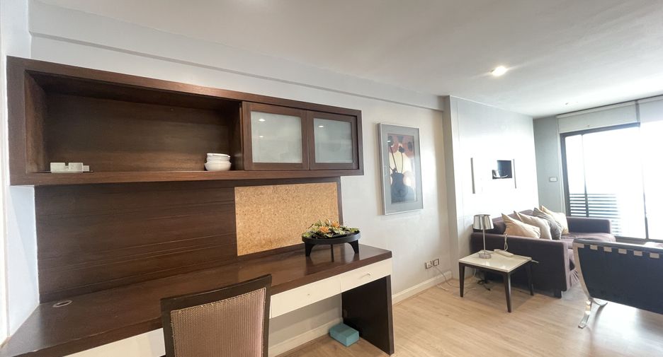For sale 2 ベッドルーム condo in Sathon, Bangkok