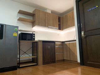 Wohnung zur Miete mit 1 Zimmer in Phra Khanong, Bangkok