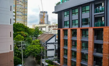 Wohnung zum Kauf mit 2 Zimmer in Watthana, Bangkok