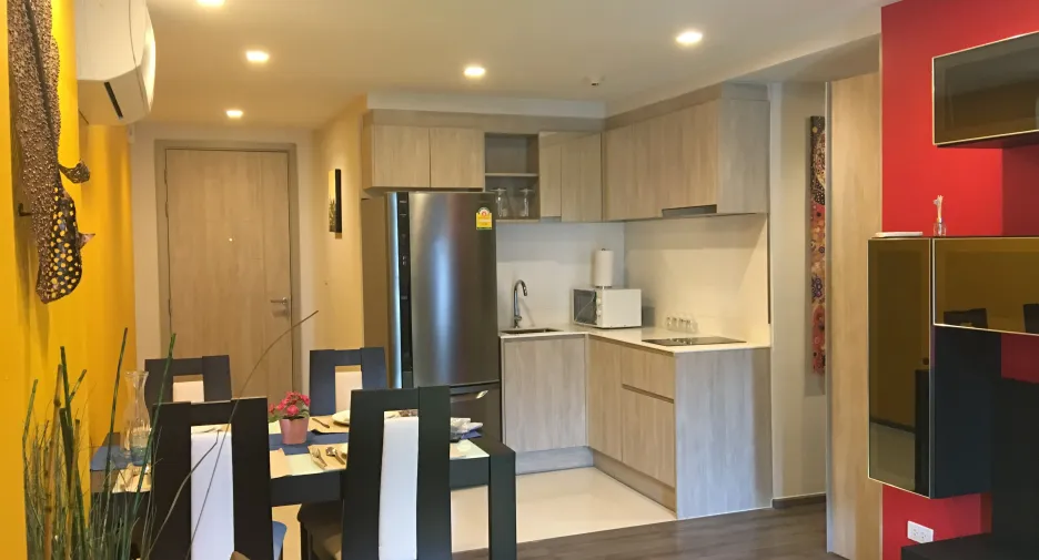 For rent 2 bedrooms condo in Phra Khanong, Bangkok