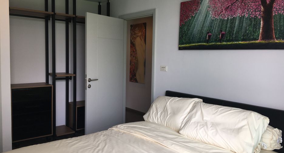 Condo en alquiler de 2 habitaciones en Phra Khanong, Bangkok