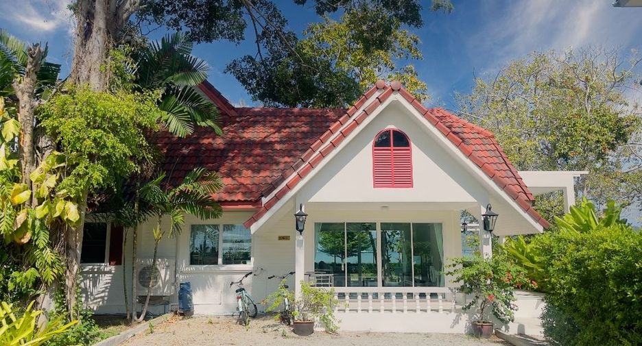For rent 2 bedrooms villa in Mueang Phuket, Phuket