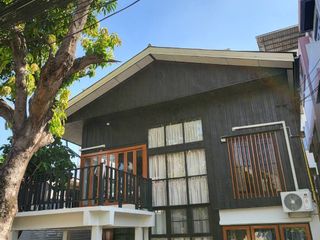 For rent 3 bedrooms house in Huai Khwang, Bangkok