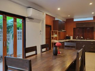 For rent 3 bedrooms house in Huai Khwang, Bangkok
