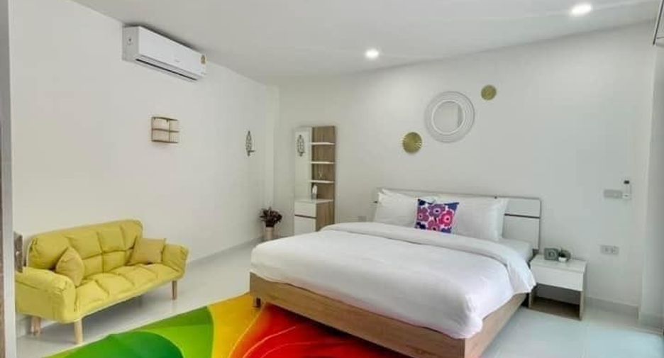 For rent 4 bedrooms villa in Mueang Phuket, Phuket
