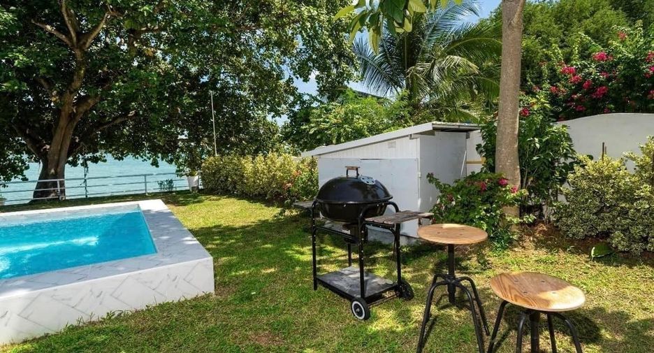 For rent 4 bedrooms villa in Mueang Phuket, Phuket